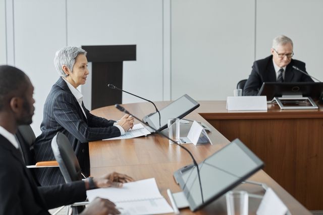 Commission du titre de séjour : comment préparer sa convocation ?